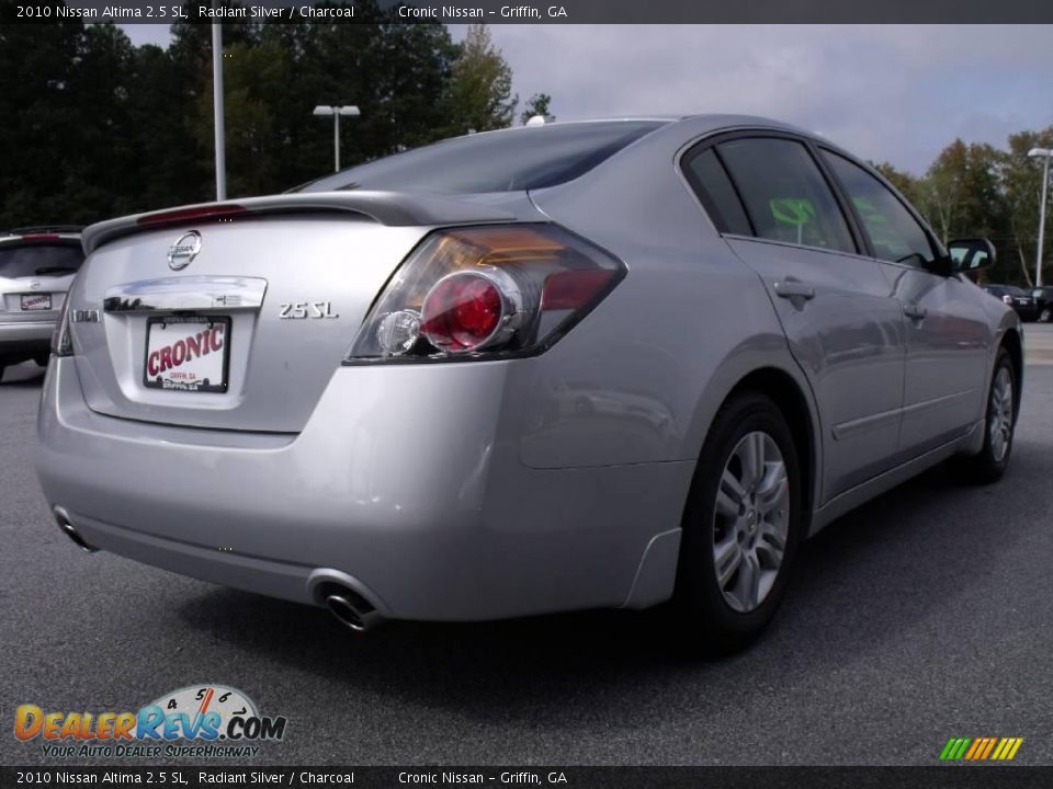 2010 Nissan Altima 2.5 SL Radiant Silver / Charcoal Photo #5