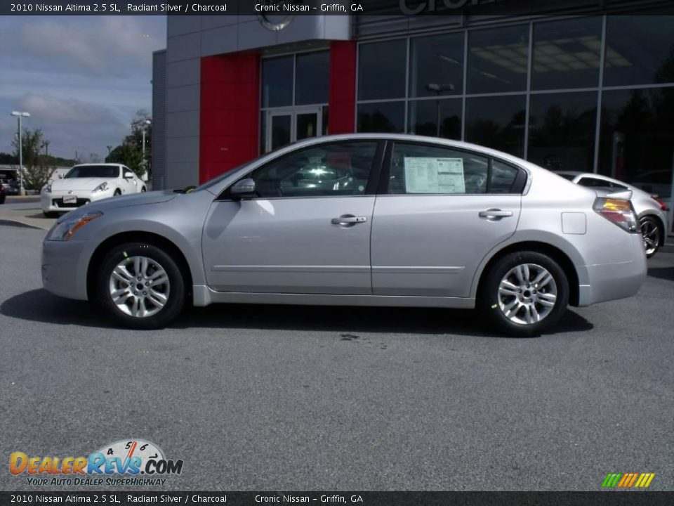 2010 Nissan Altima 2.5 SL Radiant Silver / Charcoal Photo #2