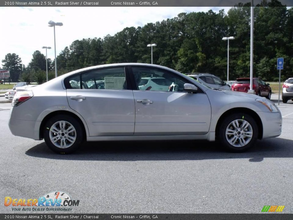 2010 Nissan Altima 2.5 SL Radiant Silver / Charcoal Photo #6