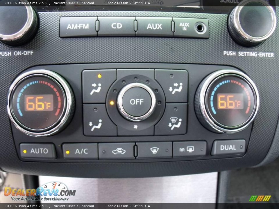 2010 Nissan Altima 2.5 SL Radiant Silver / Charcoal Photo #15
