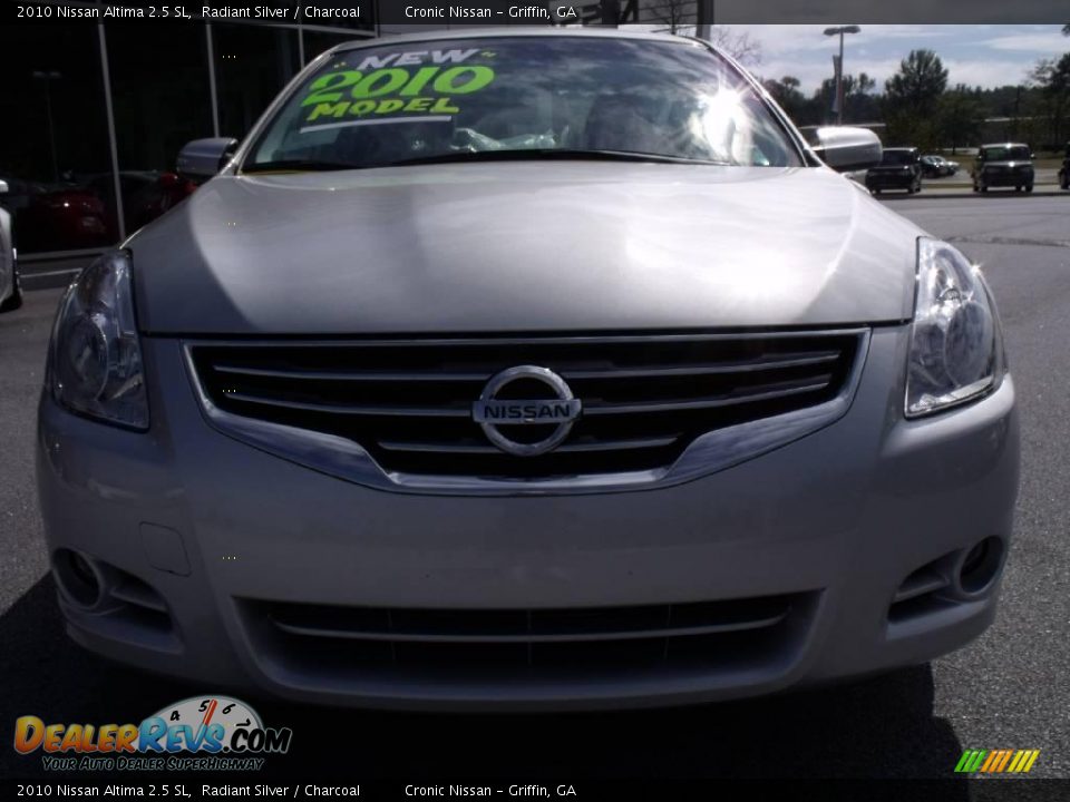 2010 Nissan Altima 2.5 SL Radiant Silver / Charcoal Photo #8