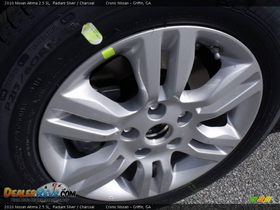 2010 Nissan Altima 2.5 SL Radiant Silver / Charcoal Photo #9