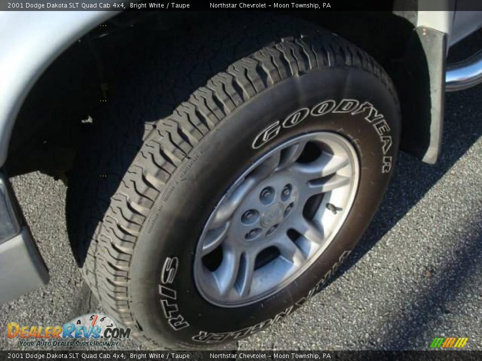 2001 Dodge Dakota SLT Quad Cab 4x4 Bright White / Taupe Photo #9