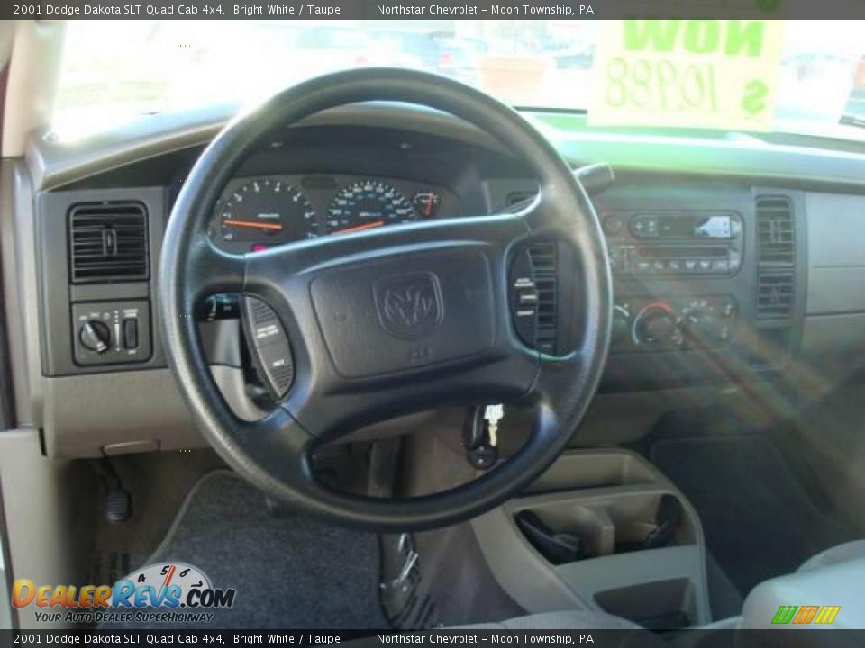 2001 Dodge Dakota SLT Quad Cab 4x4 Bright White / Taupe Photo #12