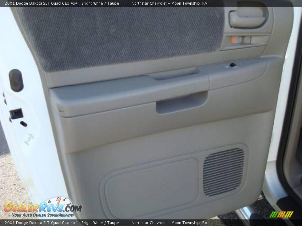2001 Dodge Dakota SLT Quad Cab 4x4 Bright White / Taupe Photo #13