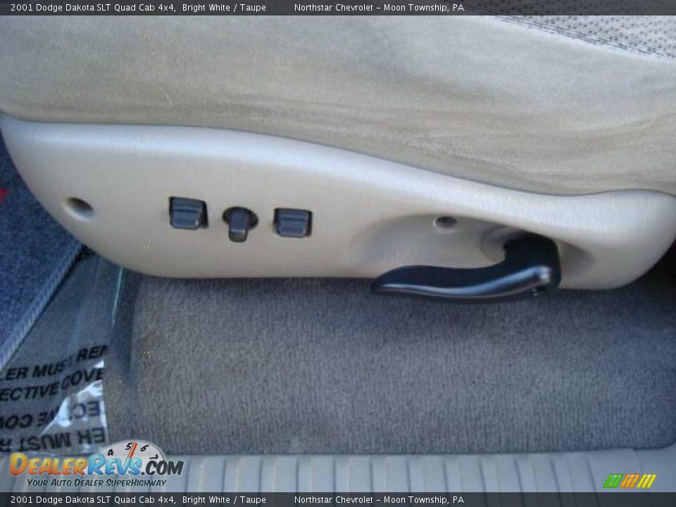 2001 Dodge Dakota SLT Quad Cab 4x4 Bright White / Taupe Photo #15