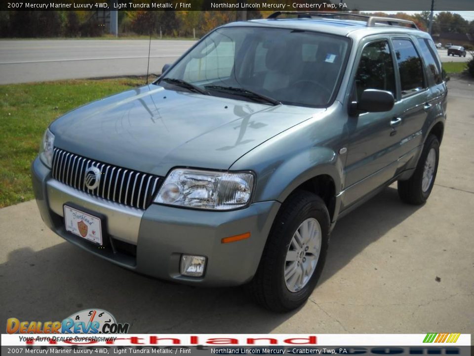 2007 Mercury Mariner Luxury 4WD Light Tundra Metallic / Flint Photo #13