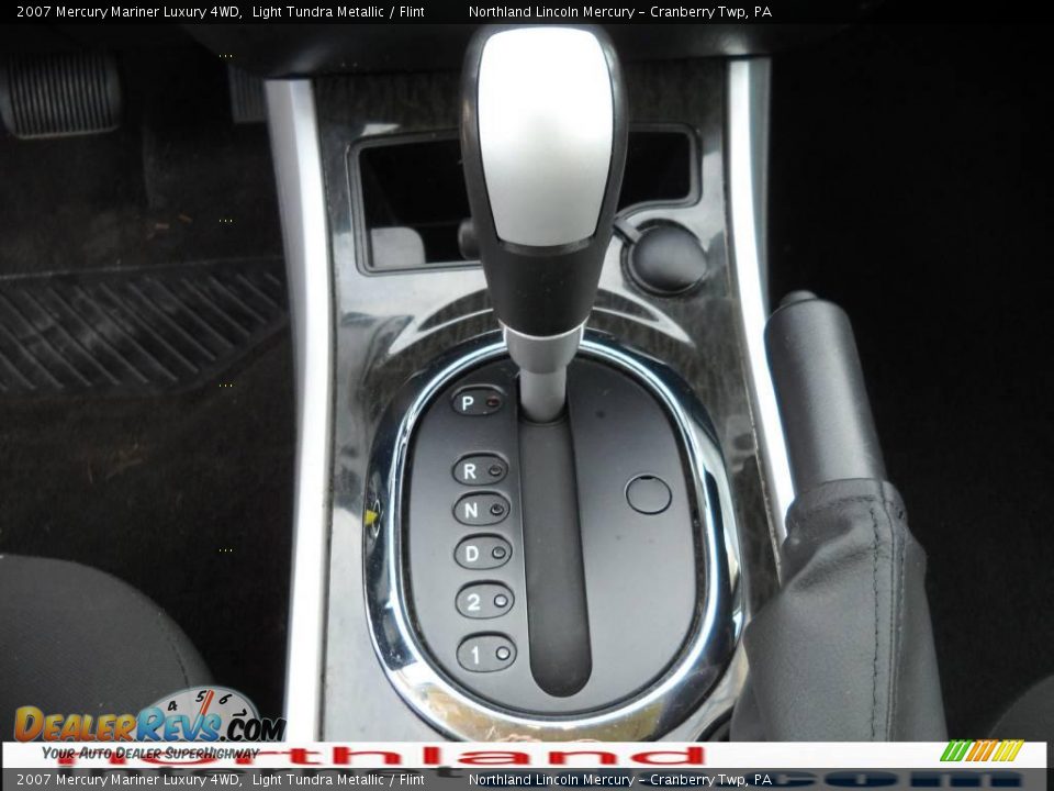 2007 Mercury Mariner Luxury 4WD Light Tundra Metallic / Flint Photo #17
