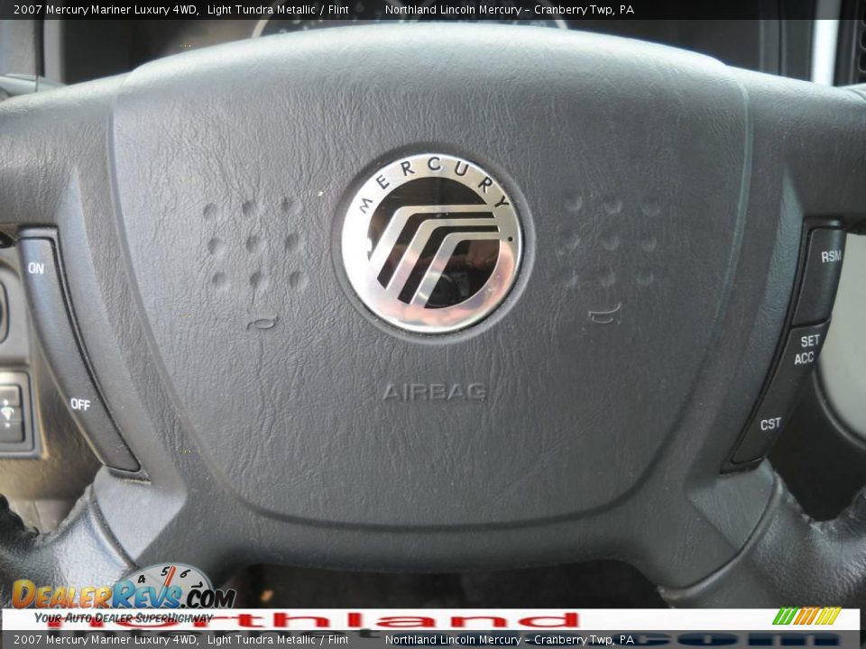 2007 Mercury Mariner Luxury 4WD Light Tundra Metallic / Flint Photo #18