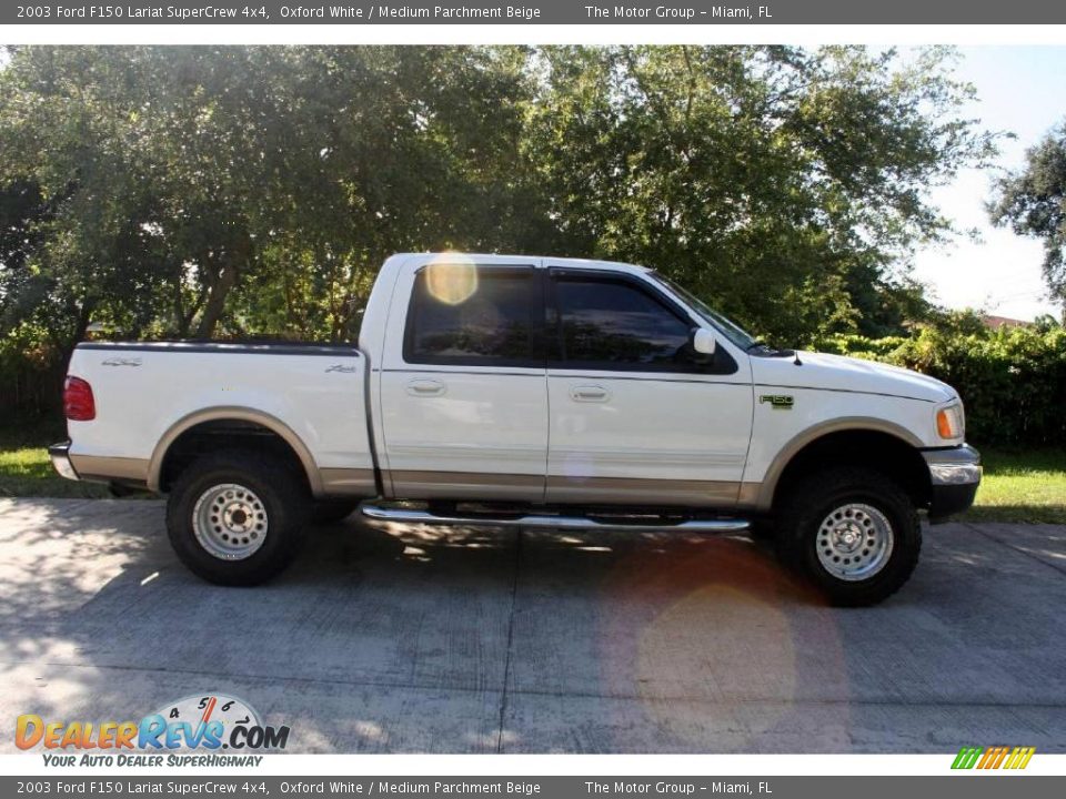 2003 Ford F150 Lariat SuperCrew 4x4 Oxford White / Medium Parchment Beige Photo #11
