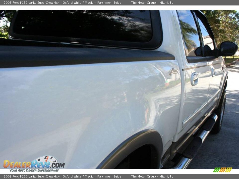 2003 Ford F150 Lariat SuperCrew 4x4 Oxford White / Medium Parchment Beige Photo #18