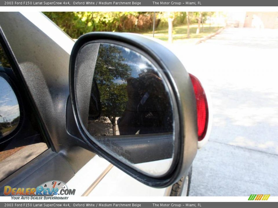 2003 Ford F150 Lariat SuperCrew 4x4 Oxford White / Medium Parchment Beige Photo #20