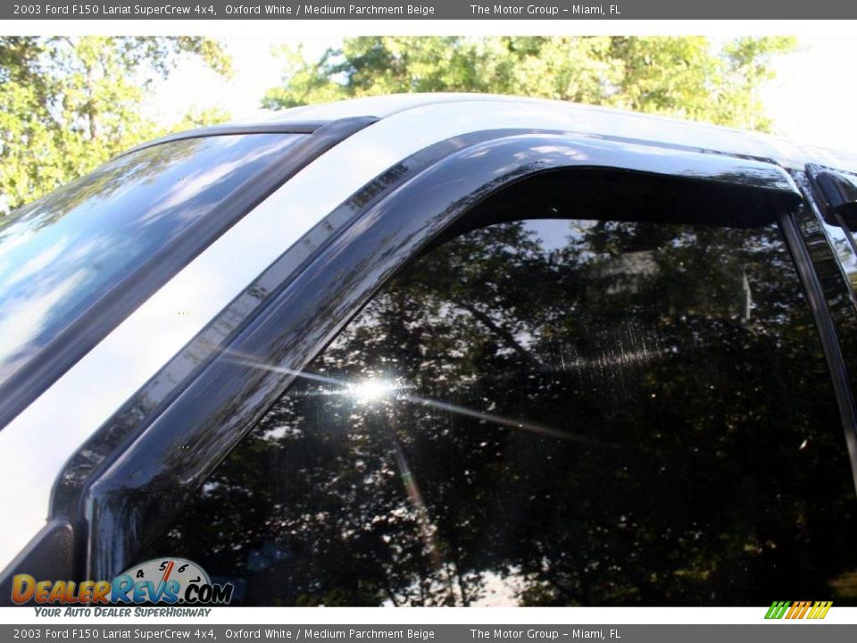 2003 Ford F150 Lariat SuperCrew 4x4 Oxford White / Medium Parchment Beige Photo #27
