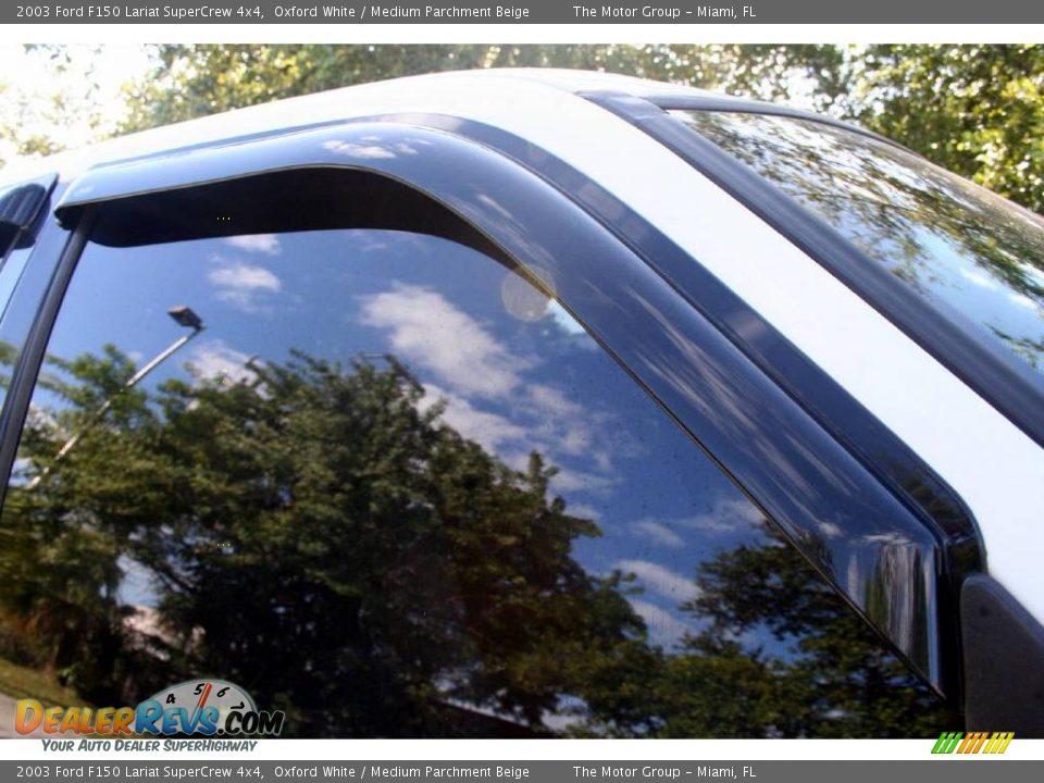 2003 Ford F150 Lariat SuperCrew 4x4 Oxford White / Medium Parchment Beige Photo #28