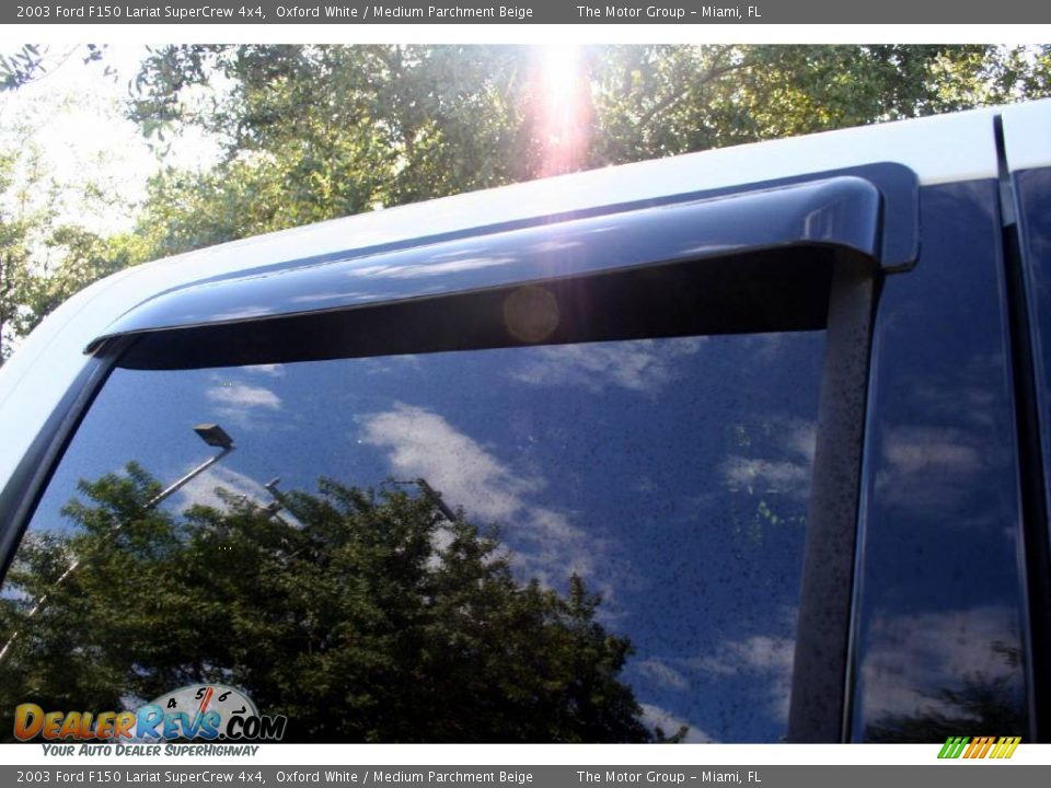 2003 Ford F150 Lariat SuperCrew 4x4 Oxford White / Medium Parchment Beige Photo #29