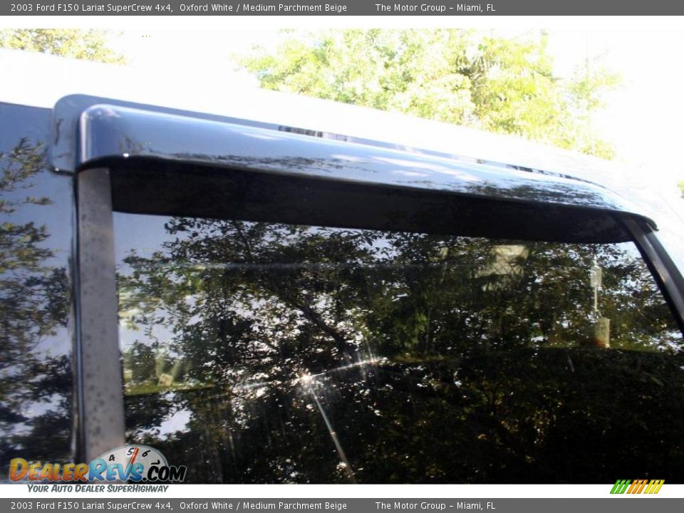 2003 Ford F150 Lariat SuperCrew 4x4 Oxford White / Medium Parchment Beige Photo #30