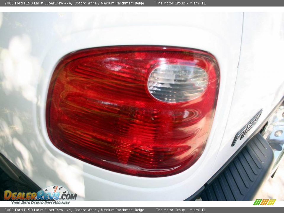 2003 Ford F150 Lariat SuperCrew 4x4 Oxford White / Medium Parchment Beige Photo #33
