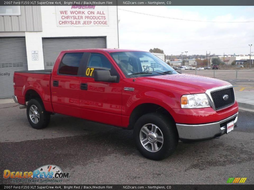 2007 Ford F150 XLT SuperCrew 4x4 Bright Red / Black/Medium Flint Photo #3