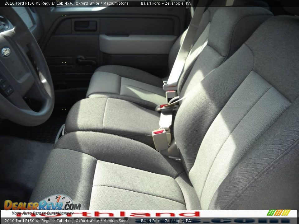 2010 Ford F150 XL Regular Cab 4x4 Oxford White / Medium Stone Photo #11