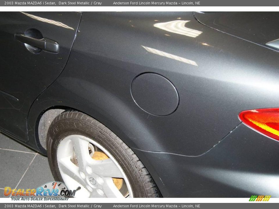 2003 Mazda MAZDA6 i Sedan Dark Steel Metallic / Gray Photo #18