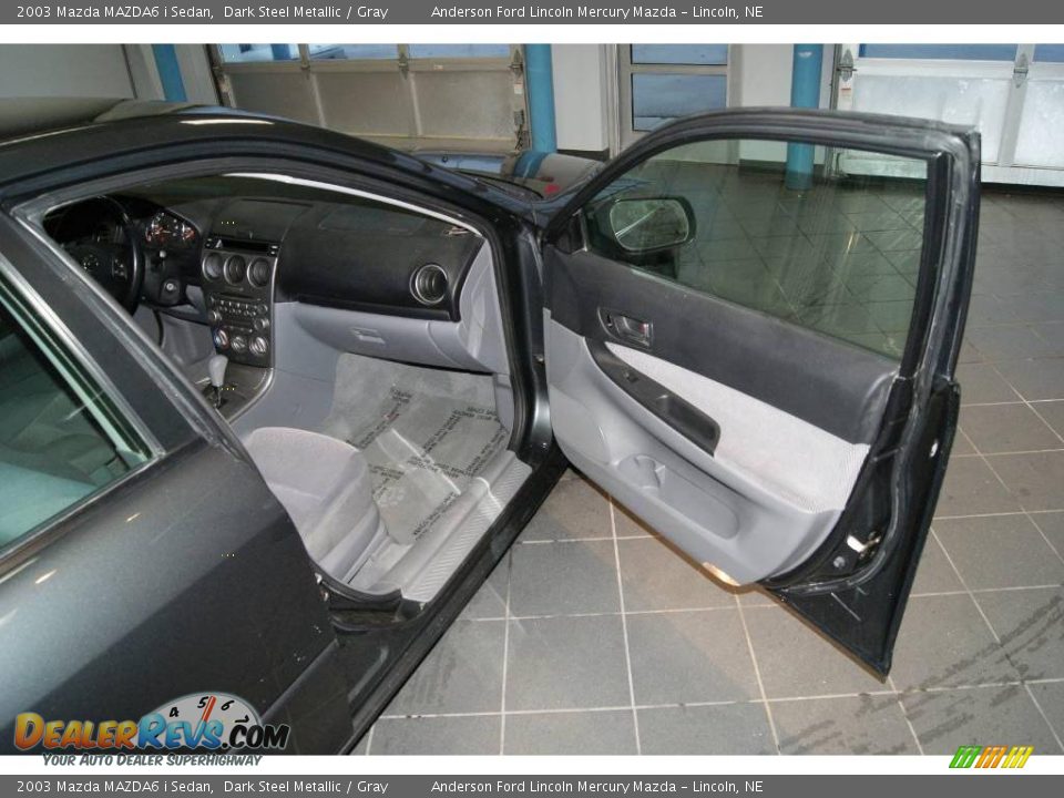 2003 Mazda MAZDA6 i Sedan Dark Steel Metallic / Gray Photo #22
