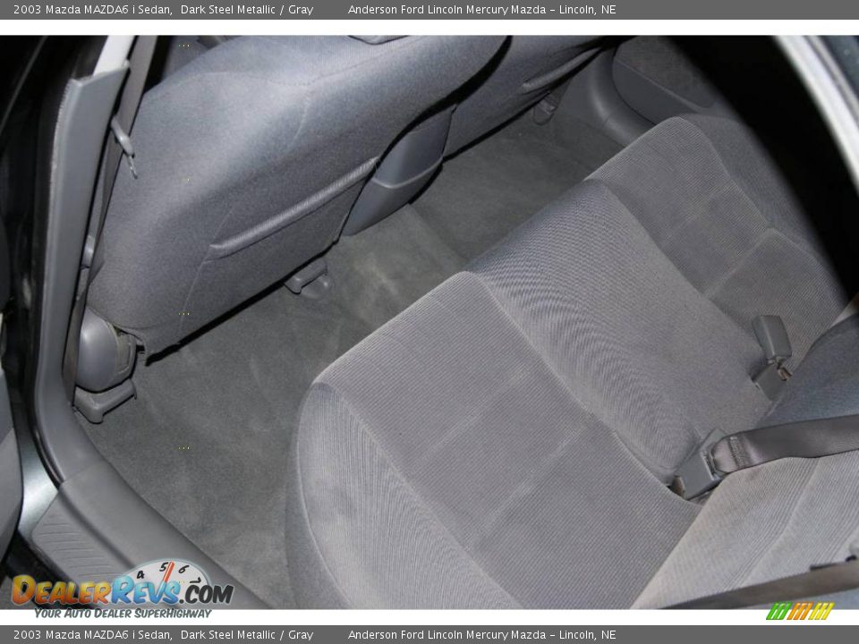 2003 Mazda MAZDA6 i Sedan Dark Steel Metallic / Gray Photo #28