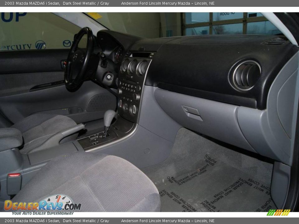 2003 Mazda MAZDA6 i Sedan Dark Steel Metallic / Gray Photo #33