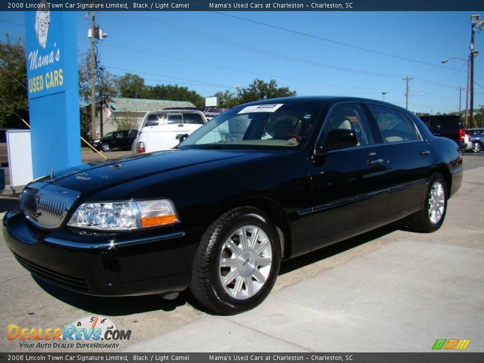 2008 Lincoln Town Car Signature Limited Black / Light Camel Photo #4