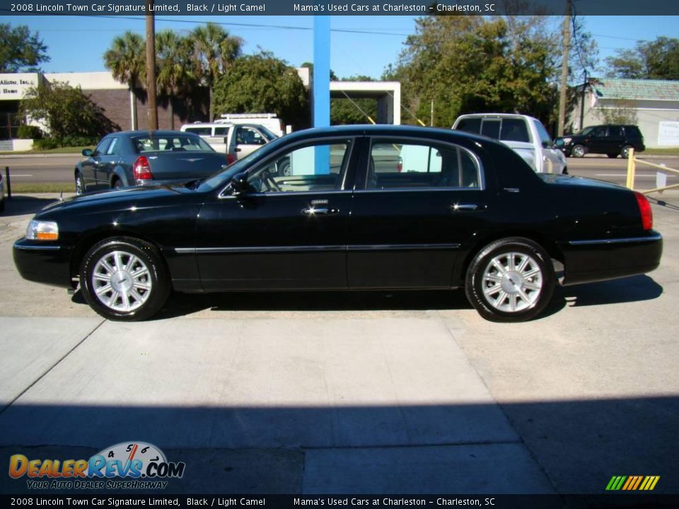 2008 Lincoln Town Car Signature Limited Black / Light Camel Photo #5