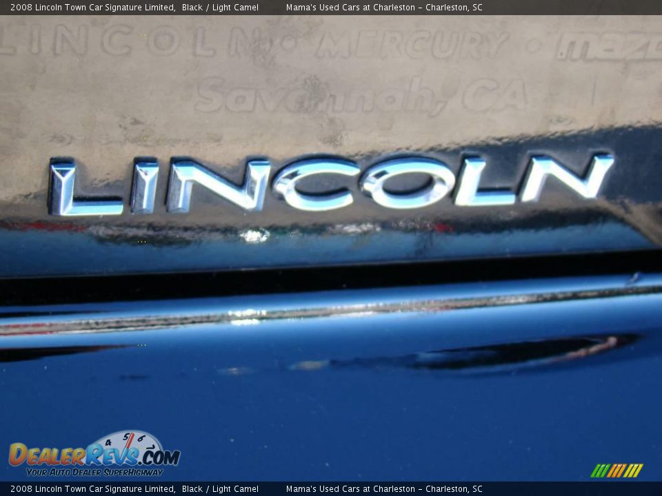 2008 Lincoln Town Car Signature Limited Black / Light Camel Photo #9