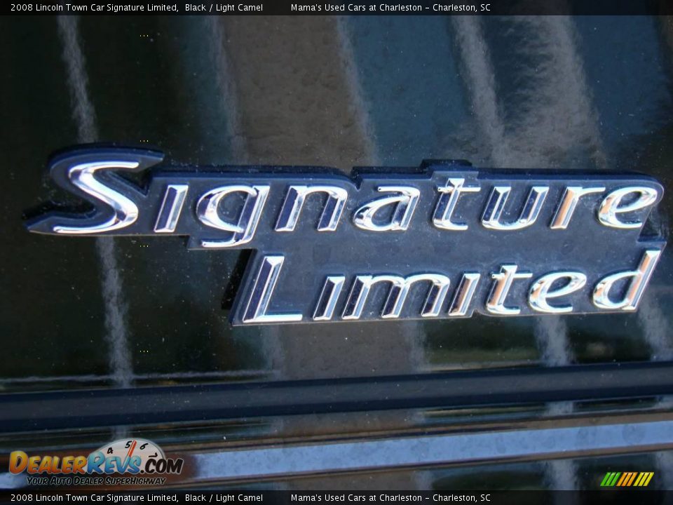 2008 Lincoln Town Car Signature Limited Black / Light Camel Photo #11
