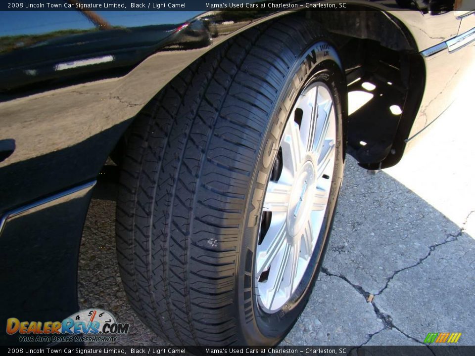 2008 Lincoln Town Car Signature Limited Black / Light Camel Photo #24