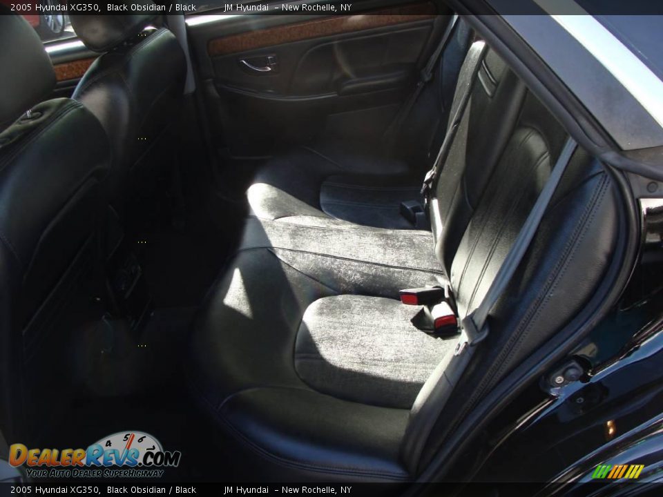2005 Hyundai XG350 Black Obsidian / Black Photo #16