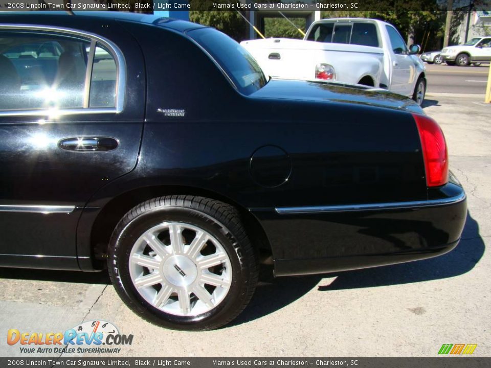 2008 Lincoln Town Car Signature Limited Black / Light Camel Photo #27