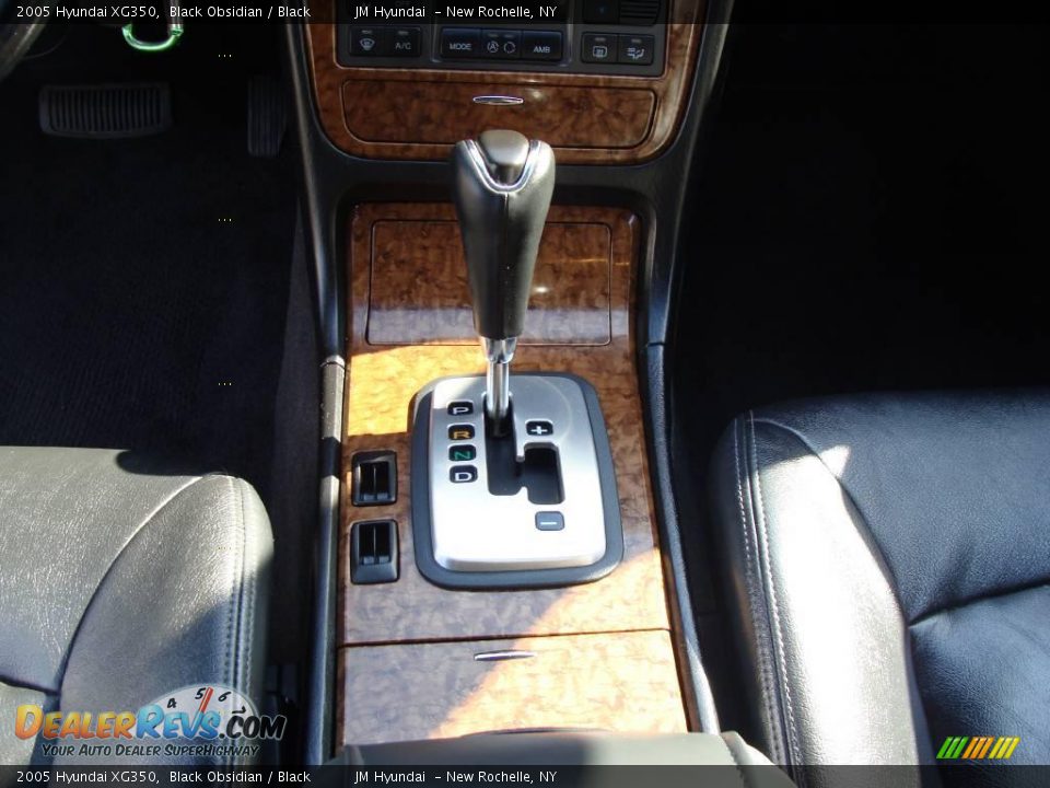 2005 Hyundai XG350 Black Obsidian / Black Photo #20