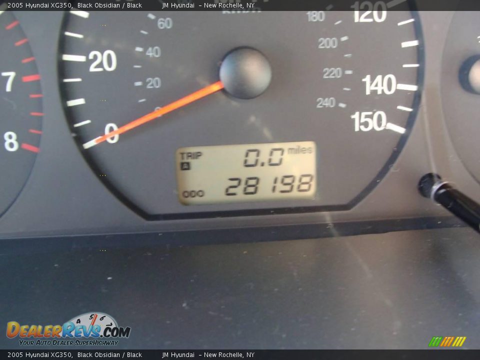 2005 Hyundai XG350 Black Obsidian / Black Photo #22