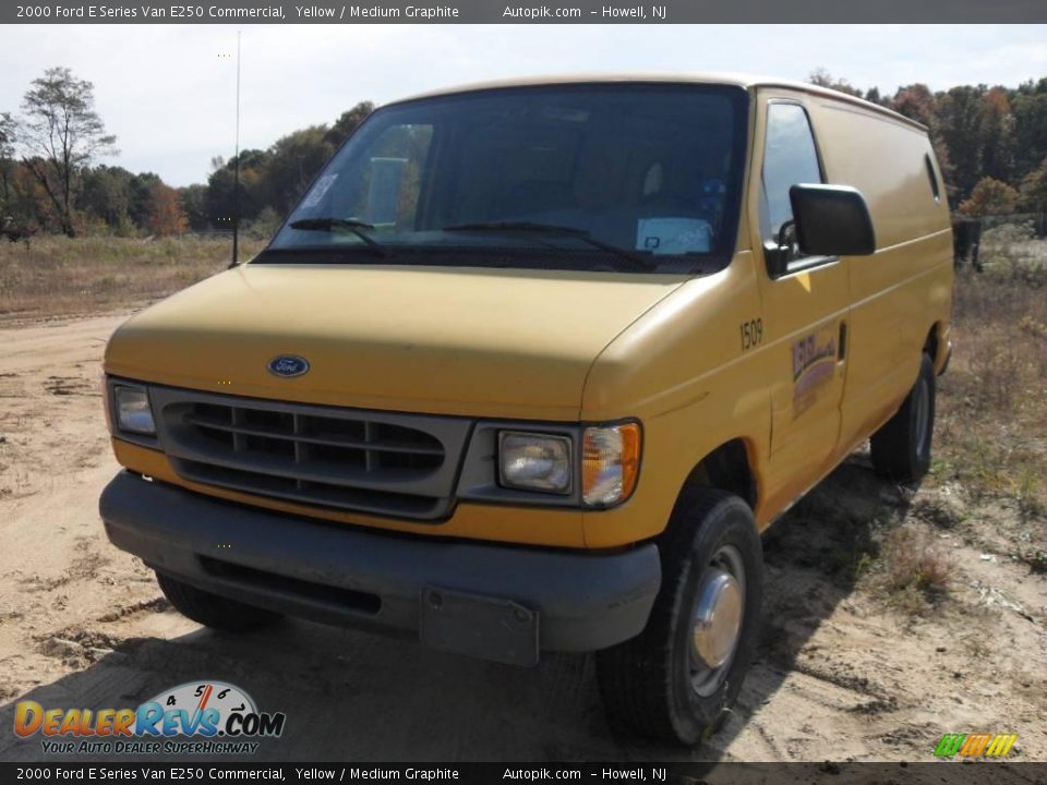 2000 Ford E Series Van E250 Commercial Yellow / Medium Graphite Photo #2