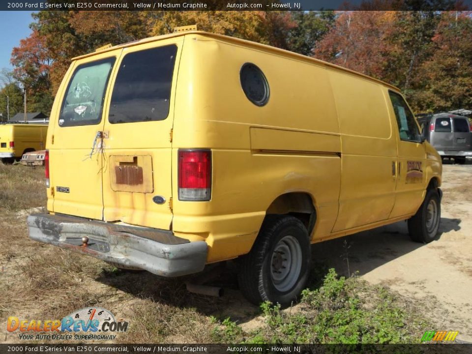 2000 Ford E Series Van E250 Commercial Yellow / Medium Graphite Photo #5