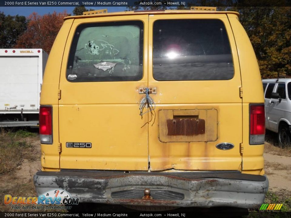 2000 Ford E Series Van E250 Commercial Yellow / Medium Graphite Photo #6