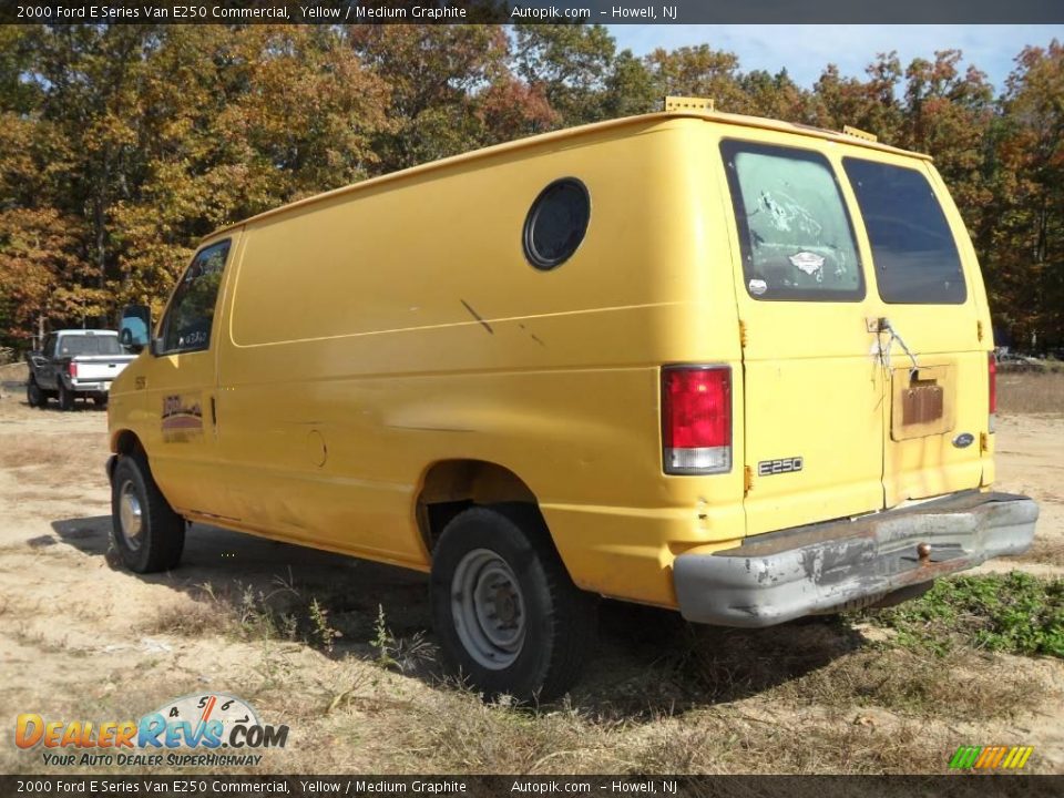2000 Ford E Series Van E250 Commercial Yellow / Medium Graphite Photo #7