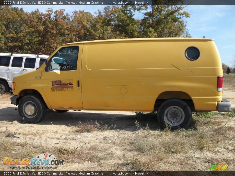 2000 Ford E Series Van E250 Commercial Yellow / Medium Graphite Photo #8