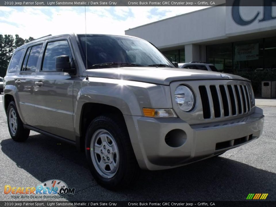 2010 Jeep Patriot Sport Light Sandstone Metallic / Dark Slate Gray Photo #2