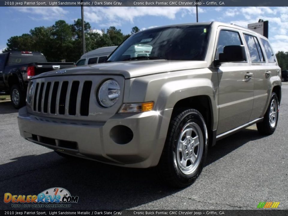 2010 Jeep Patriot Sport Light Sandstone Metallic / Dark Slate Gray Photo #4