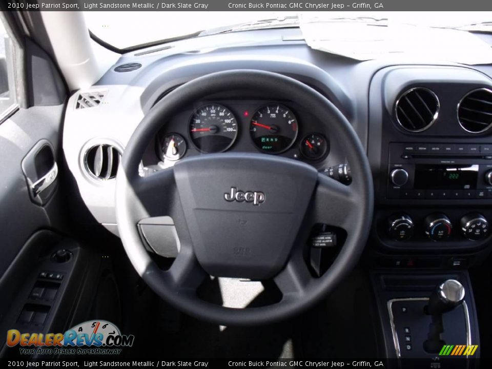 2010 Jeep Patriot Sport Light Sandstone Metallic / Dark Slate Gray Photo #17