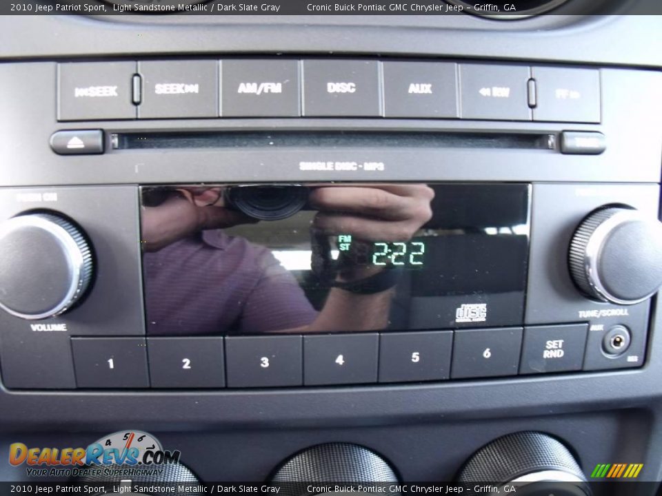 2010 Jeep Patriot Sport Light Sandstone Metallic / Dark Slate Gray Photo #19