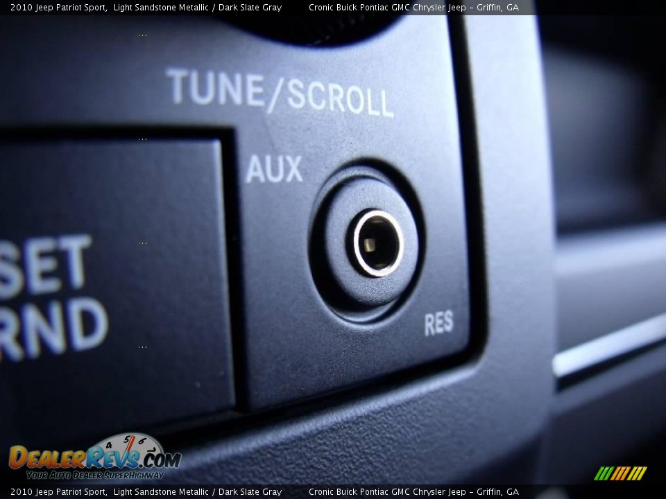 2010 Jeep Patriot Sport Light Sandstone Metallic / Dark Slate Gray Photo #20