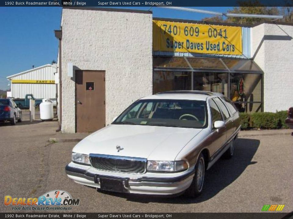 1992 Buick Roadmaster Estate White / Beige Photo #3