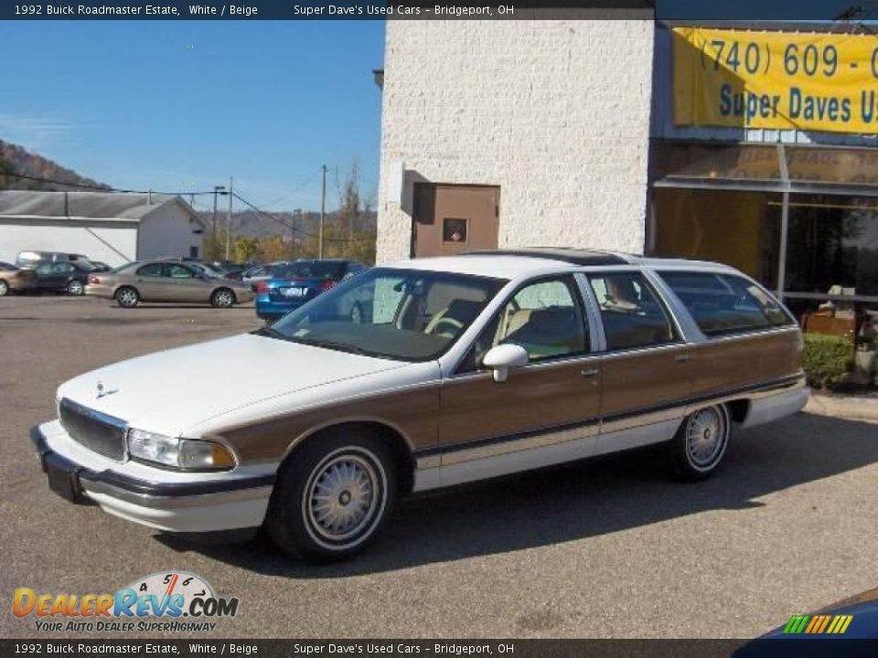 1992 Buick Roadmaster Estate White / Beige Photo #4