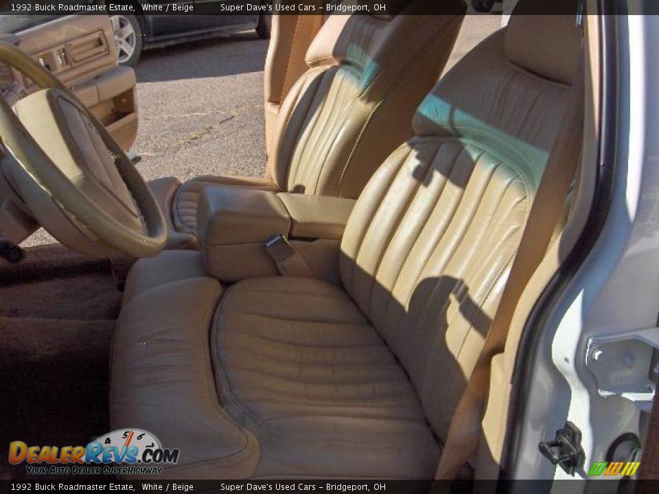 1992 Buick Roadmaster Estate White / Beige Photo #31