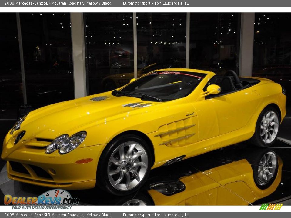 Front 3/4 View of 2008 Mercedes-Benz SLR McLaren Roadster Photo #3